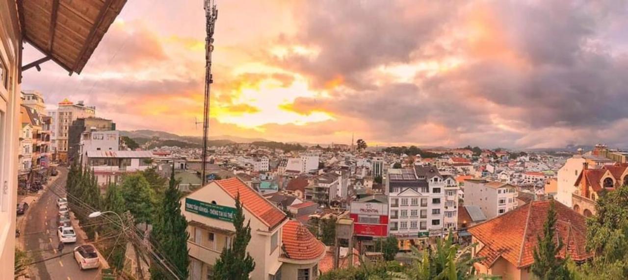 Hotel Phuong Trinh Da Lat Kültér fotó