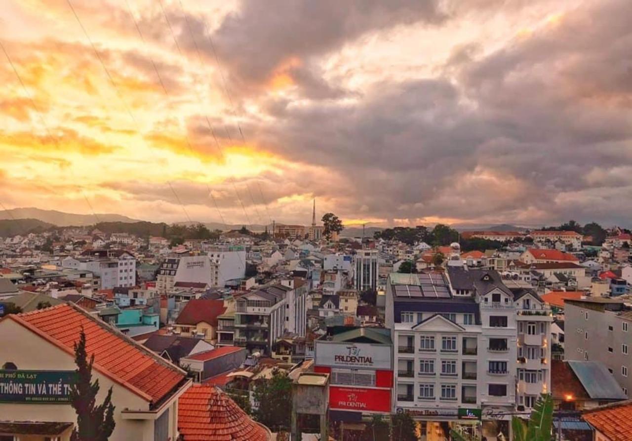 Hotel Phuong Trinh Da Lat Kültér fotó