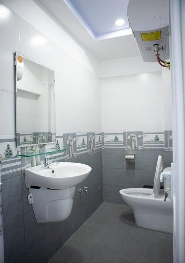 Hotel Phuong Trinh Da Lat Kültér fotó
