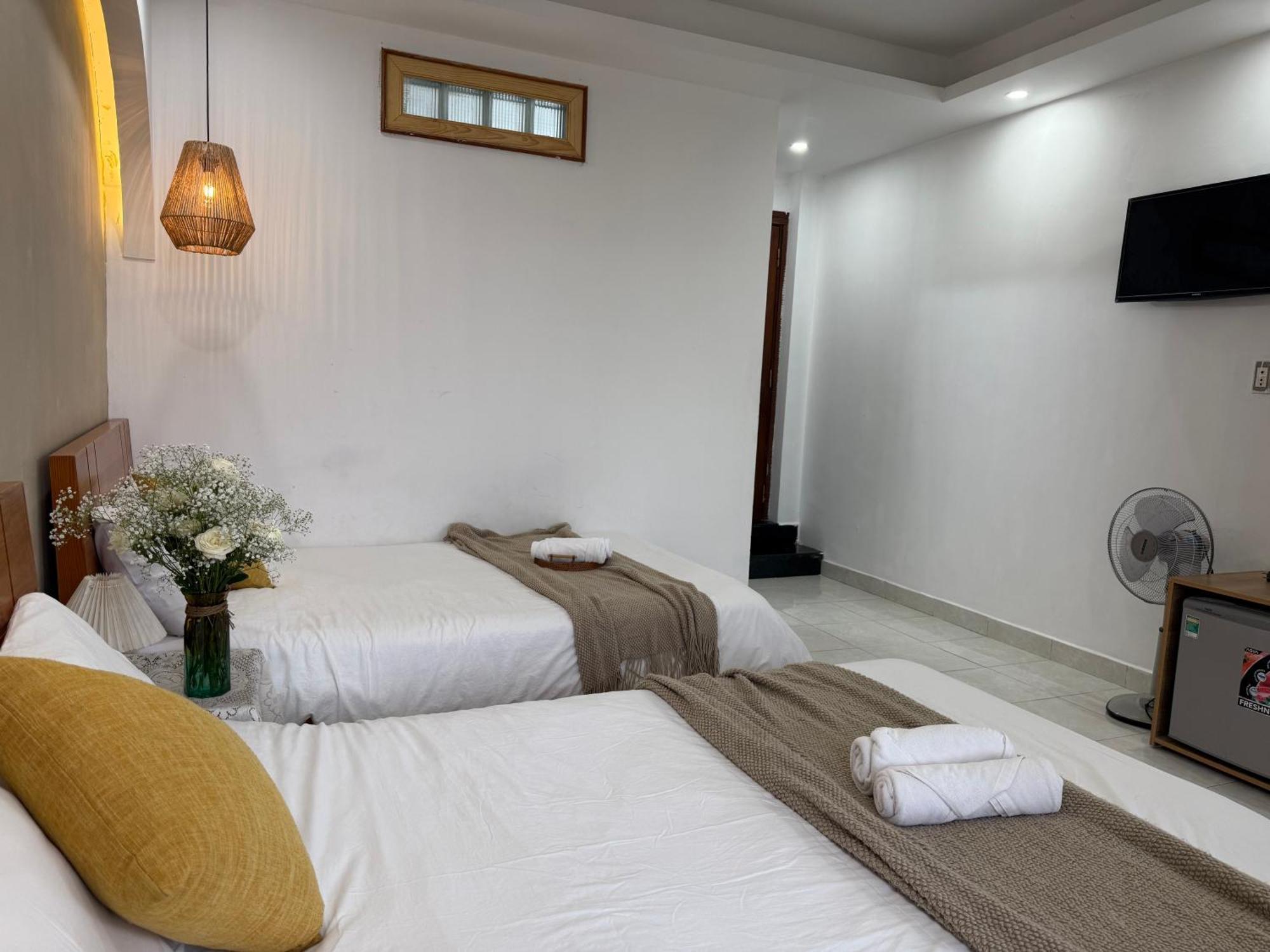 Hotel Phuong Trinh Da Lat Kültér fotó