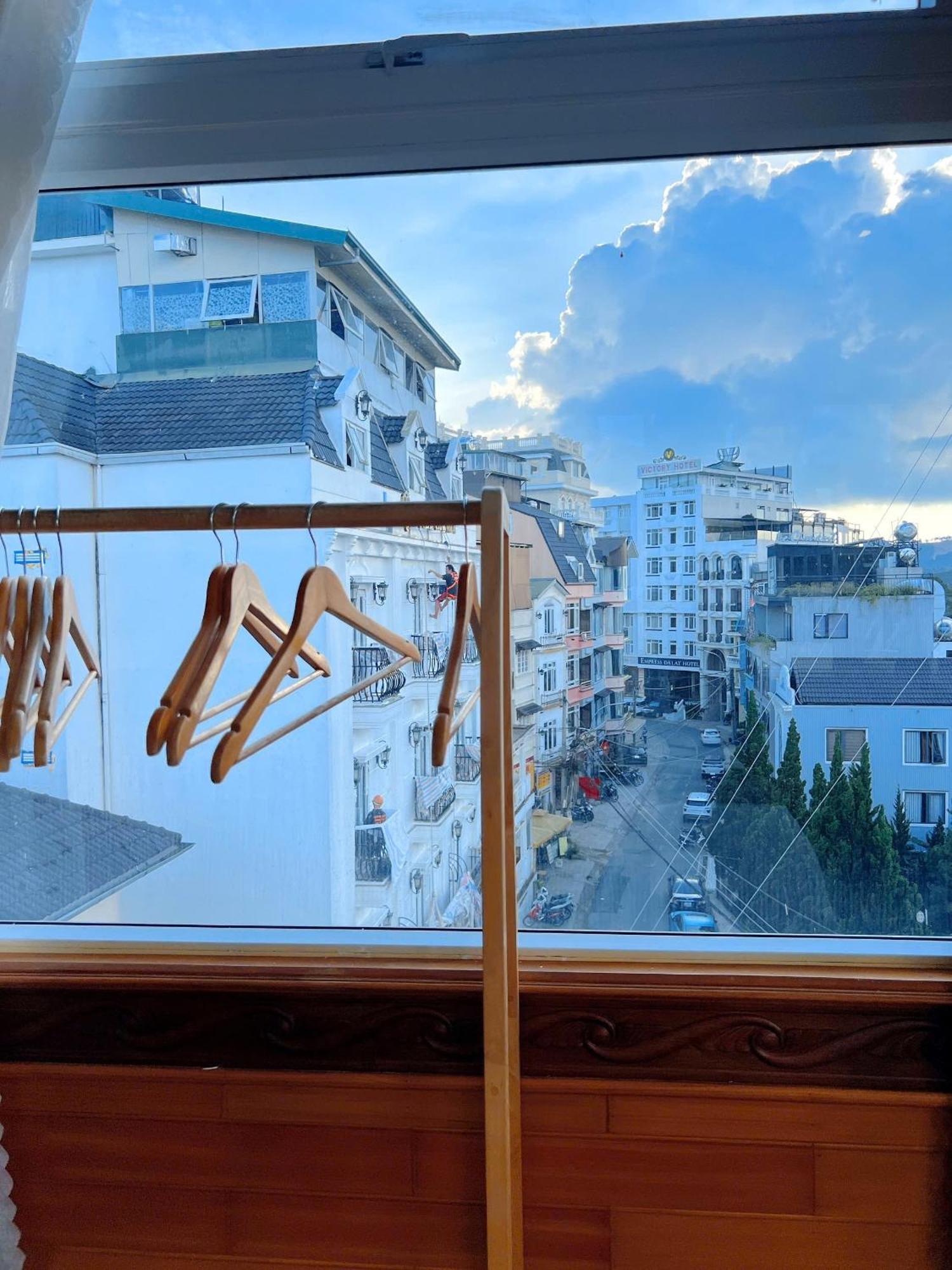 Hotel Phuong Trinh Da Lat Kültér fotó