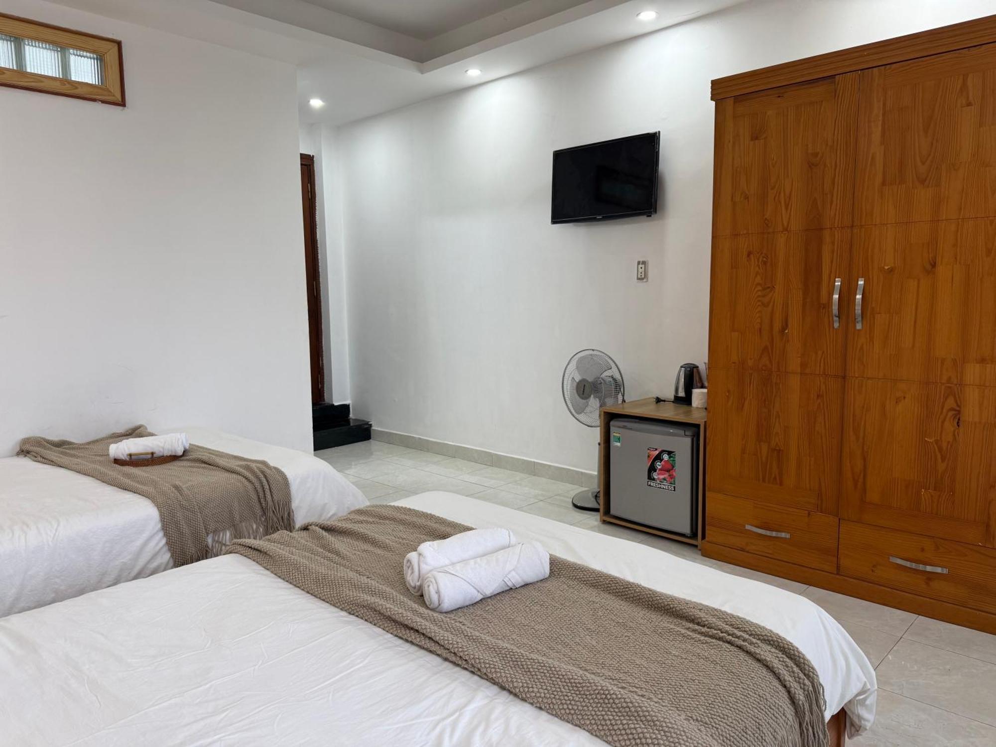 Hotel Phuong Trinh Da Lat Kültér fotó