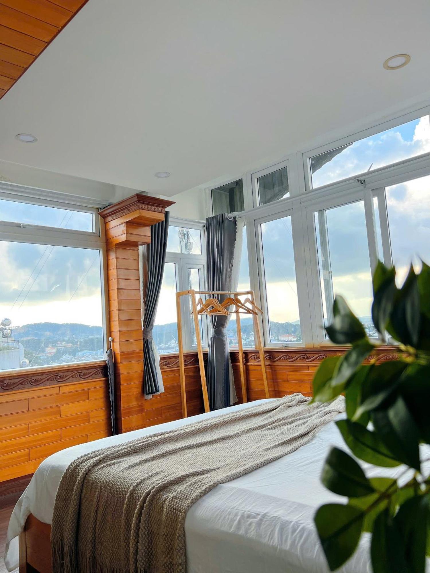 Hotel Phuong Trinh Da Lat Kültér fotó