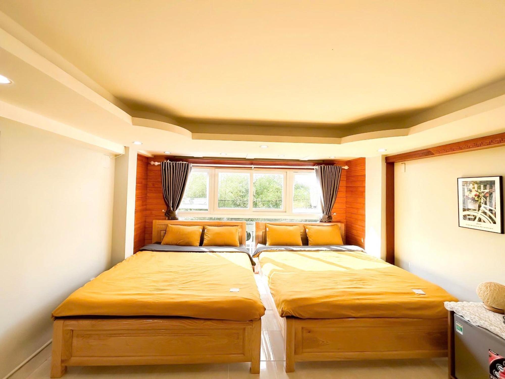Hotel Phuong Trinh Da Lat Kültér fotó